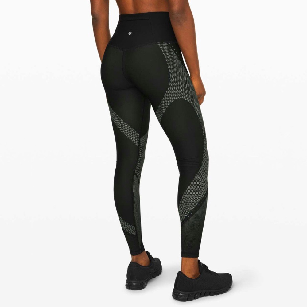 Lululemon‎ | Mapped Out High Rise Tight 28" Black Florida Flash Size 8